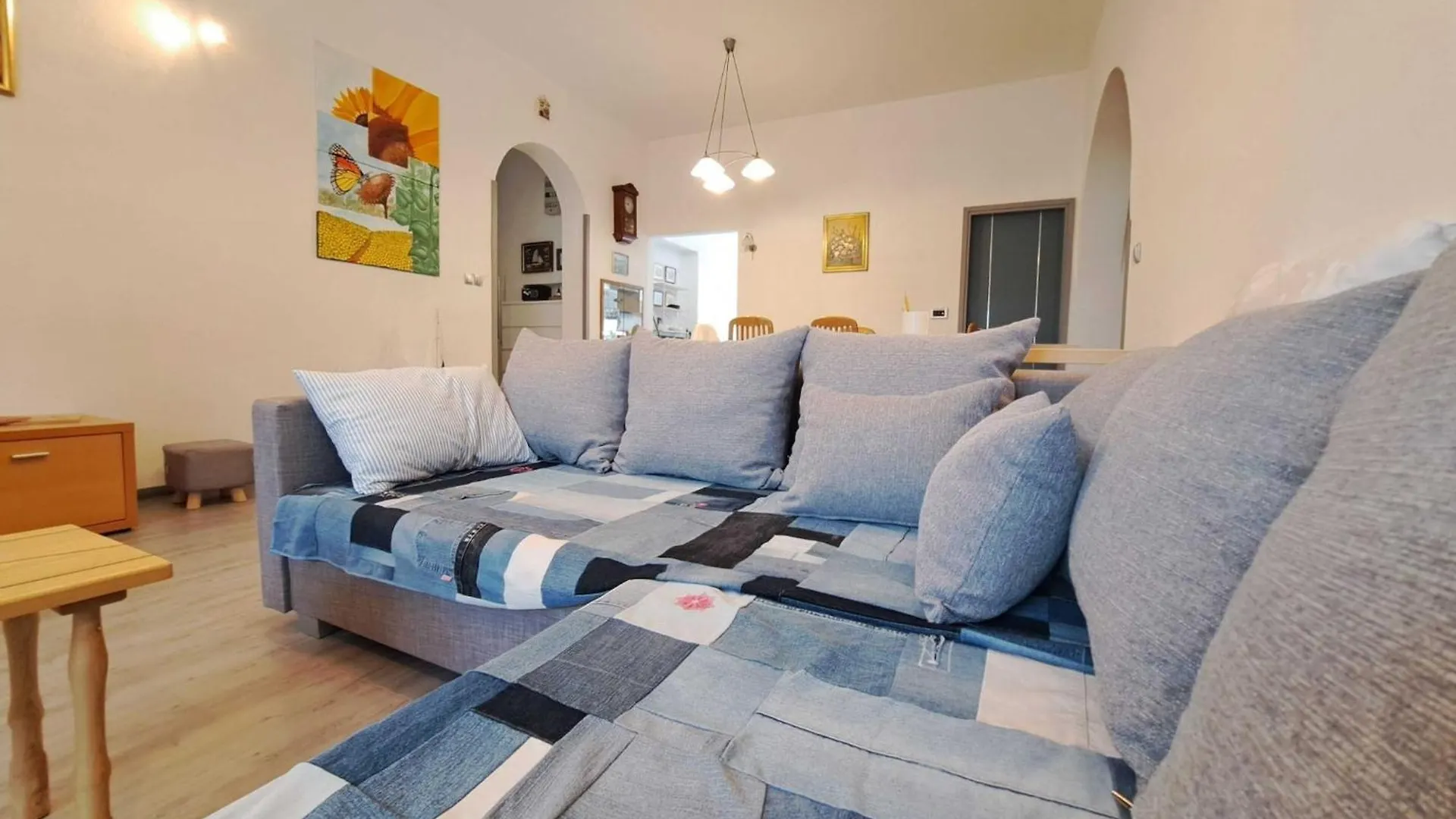 Spacious Urban Retreat Apartment With Terrace - Two Bedroom Apartment With Terrace Dajla Κροατία
